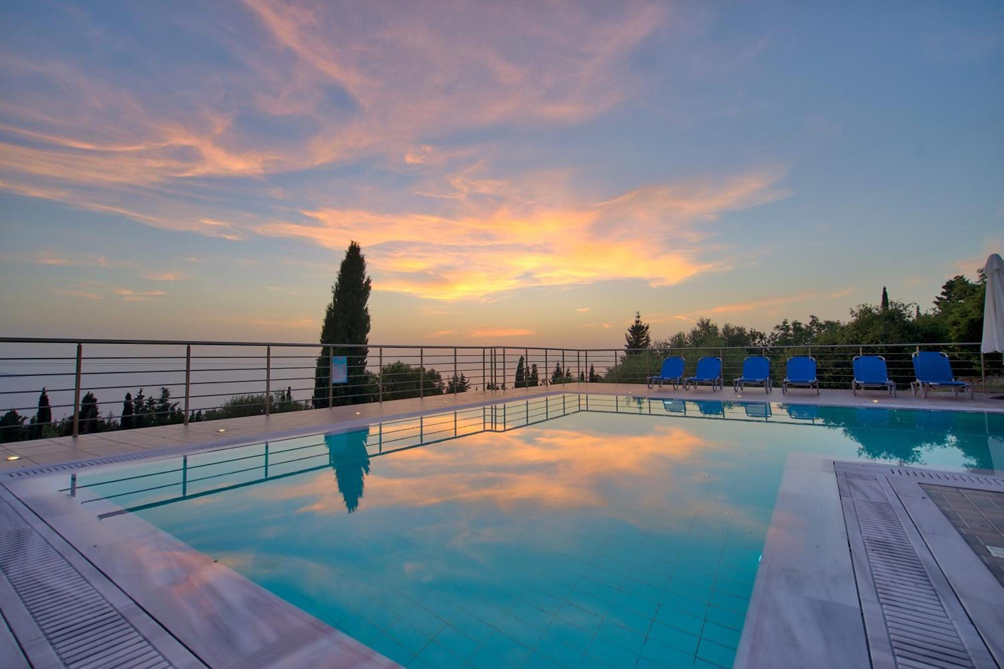 Panoramic Sunset Apartment Kothreas Exterior photo